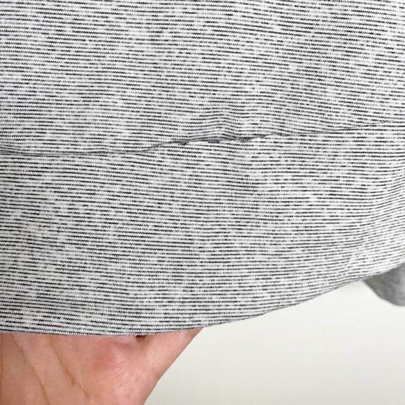 MONDETTA Gray Striped Sweater - Picture 11 of 11